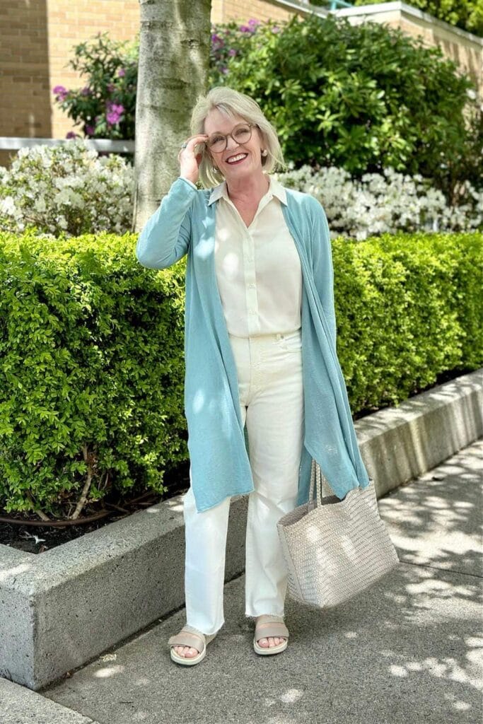 Spring outfits for women over 50 10