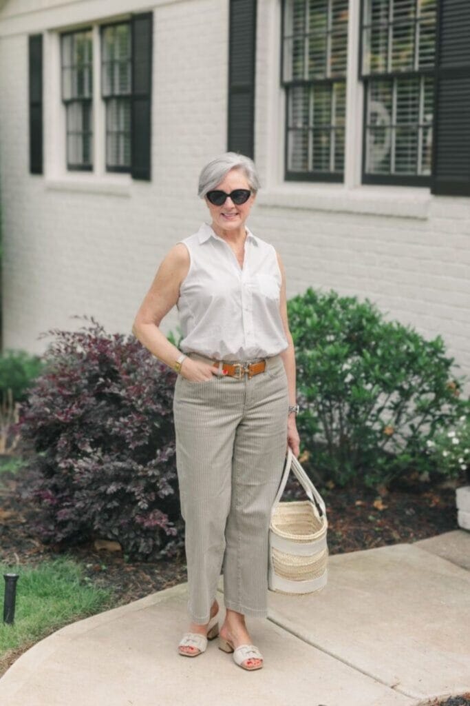 Spring outfits for women over 50 2