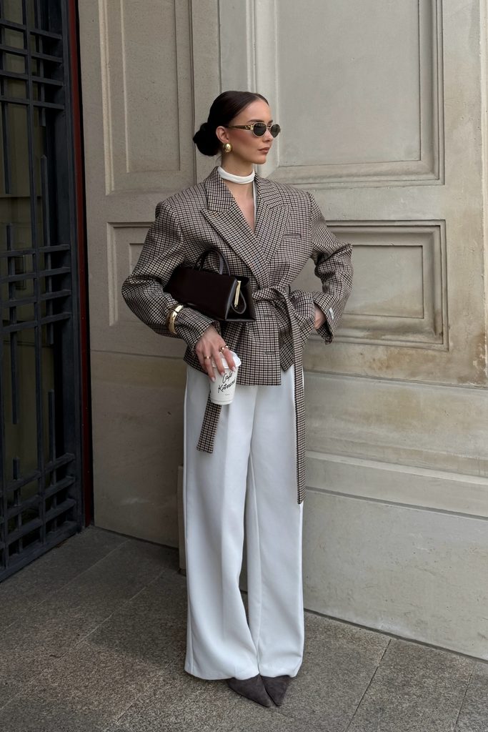 Houndstooth blazer with white wide-leg trousers, an elevated autumn outfit